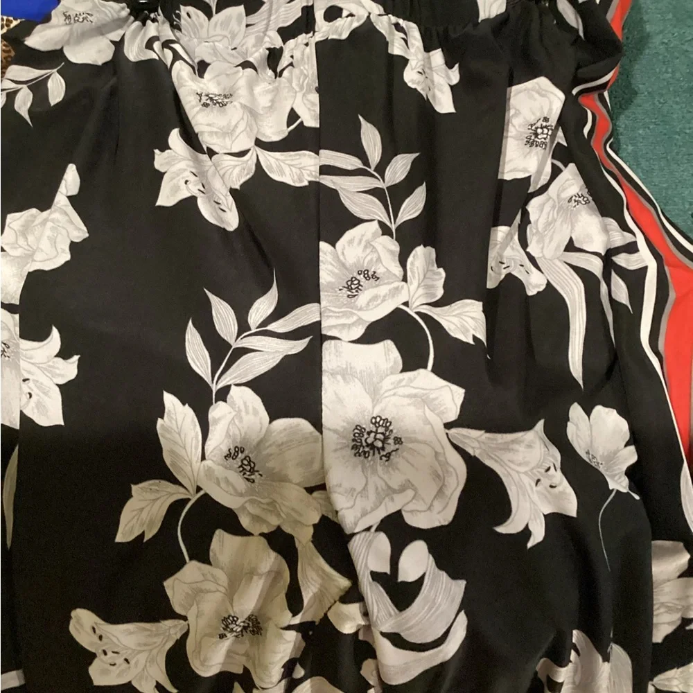 Pants - Picture 4 of 6